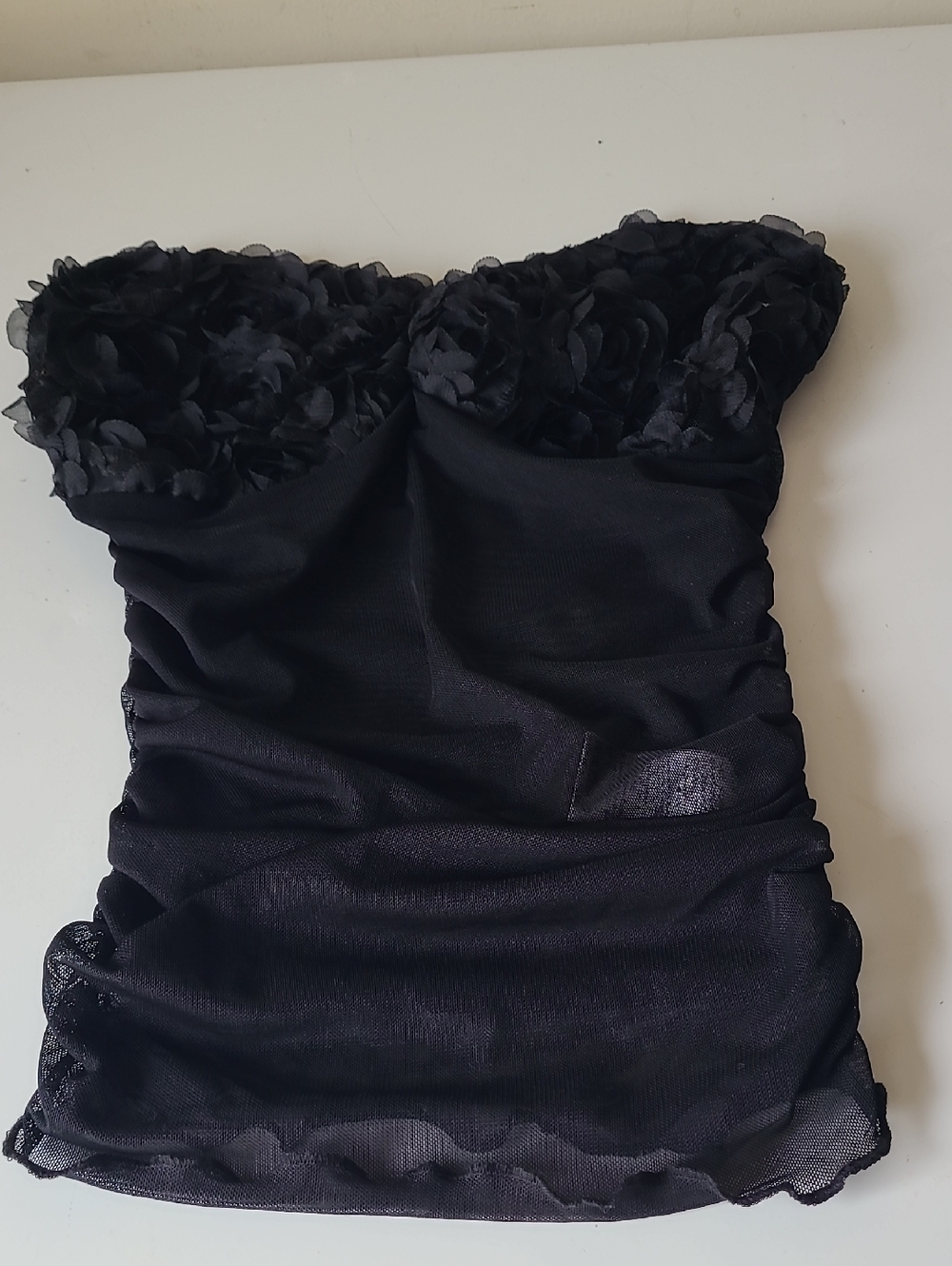 SHEIN Black Strapless Rose-Appliqué Ruched Blouse.sizeXS Small,sheer